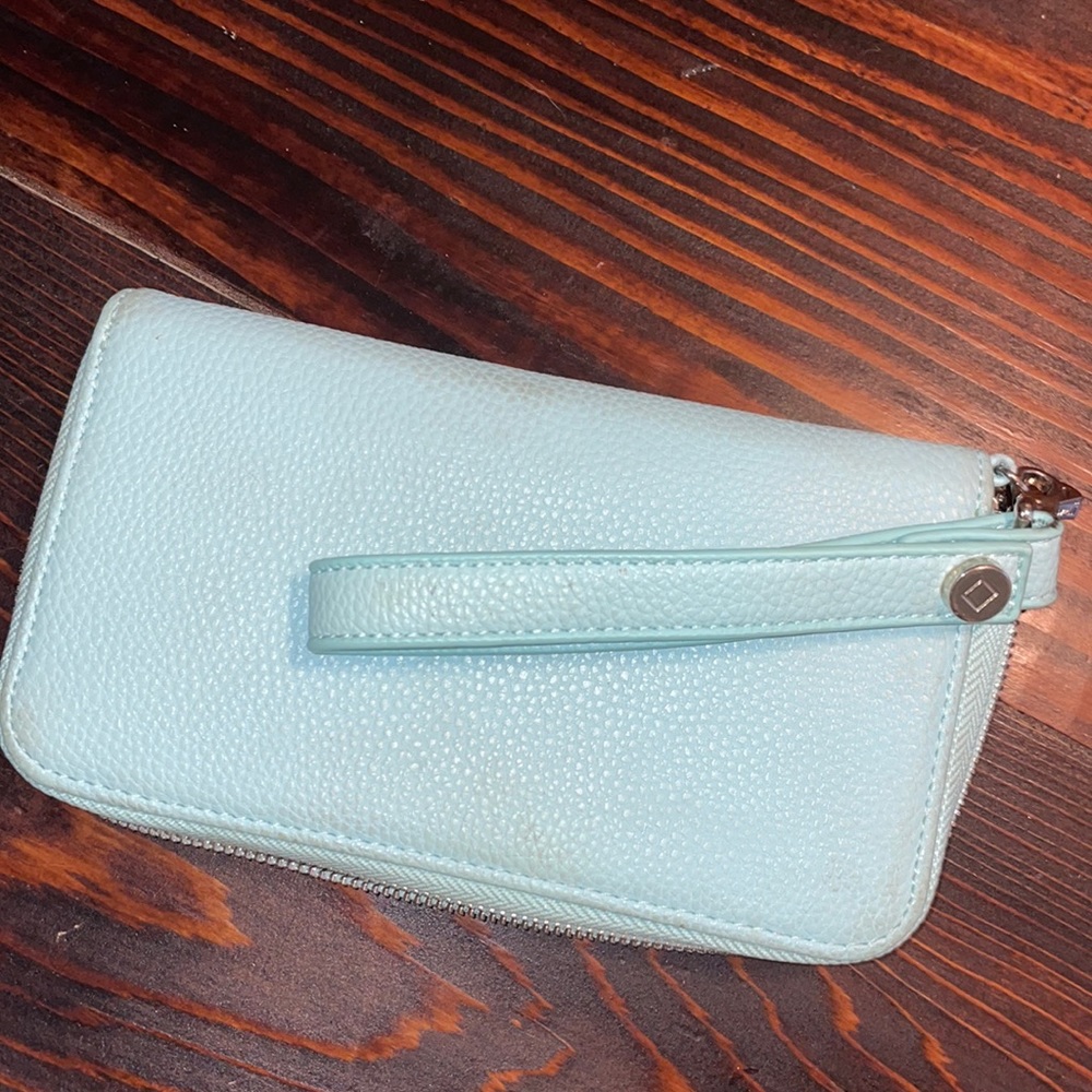 Thirty-One All About the Benjamin’s Wallet with Wristlet Strap
